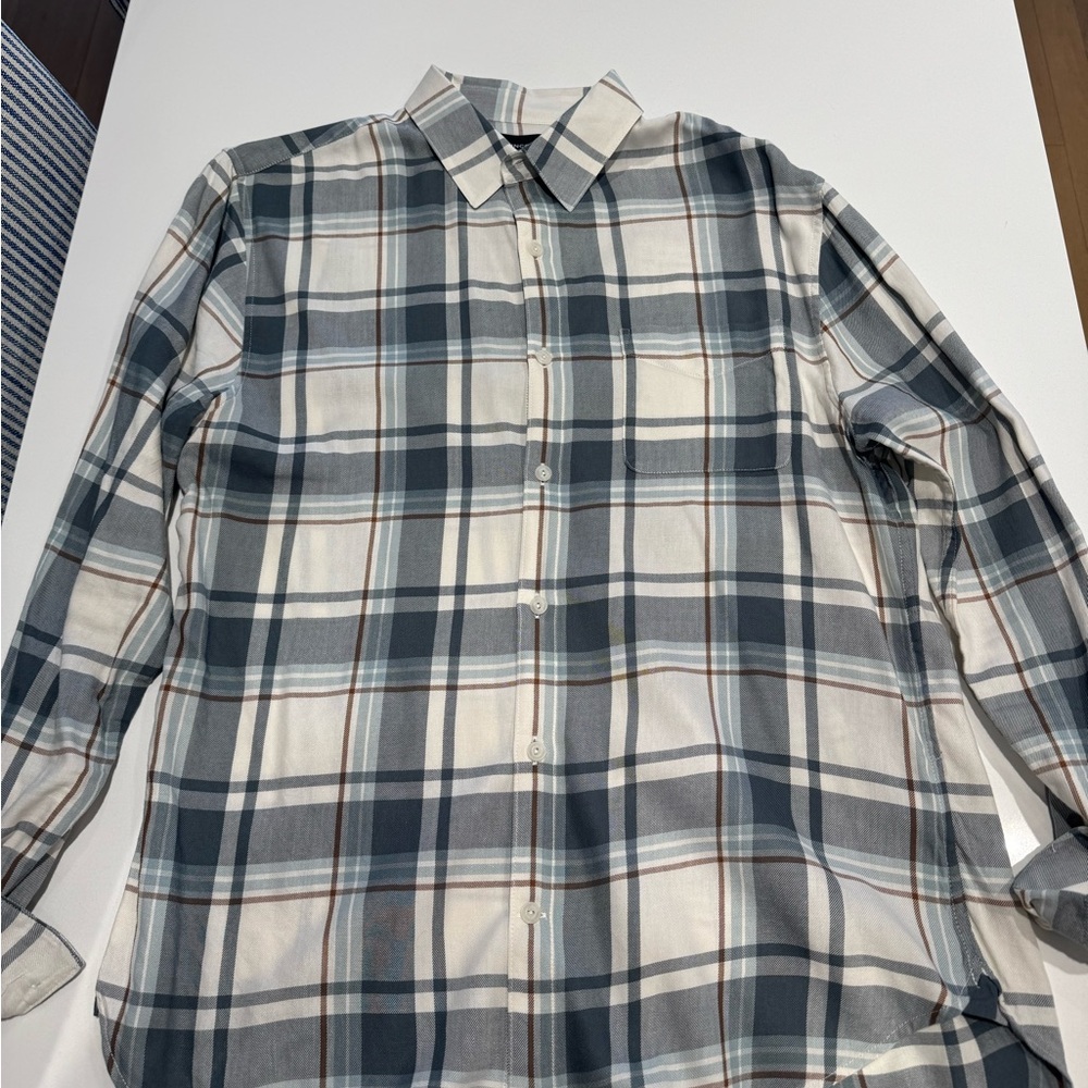 Vince button up shirt, Medium.